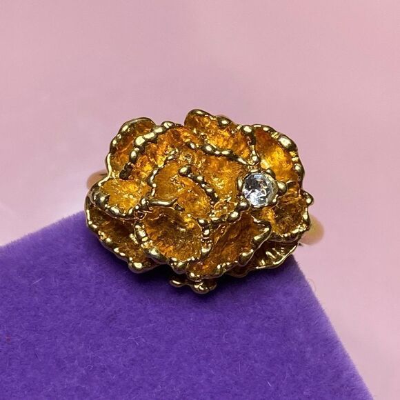 💛 Vintage Gold Plated Avon Flower CZ Ring - Picture 1 of 4